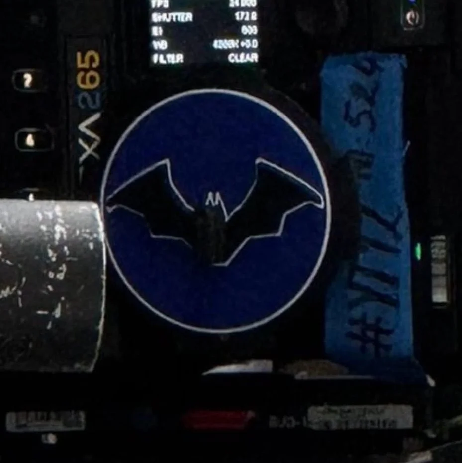 Logo de The BAtman parte 2 no set